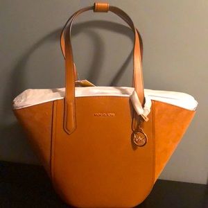 Authentic Michael Kors Large tote